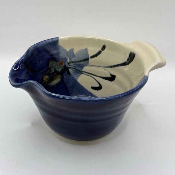 Kent Follette Pottery Bowl Cobalt Cream Swirl Detail Spout Signed - Picture 1 of 8
